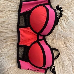 Balanced tech mesh sports bra